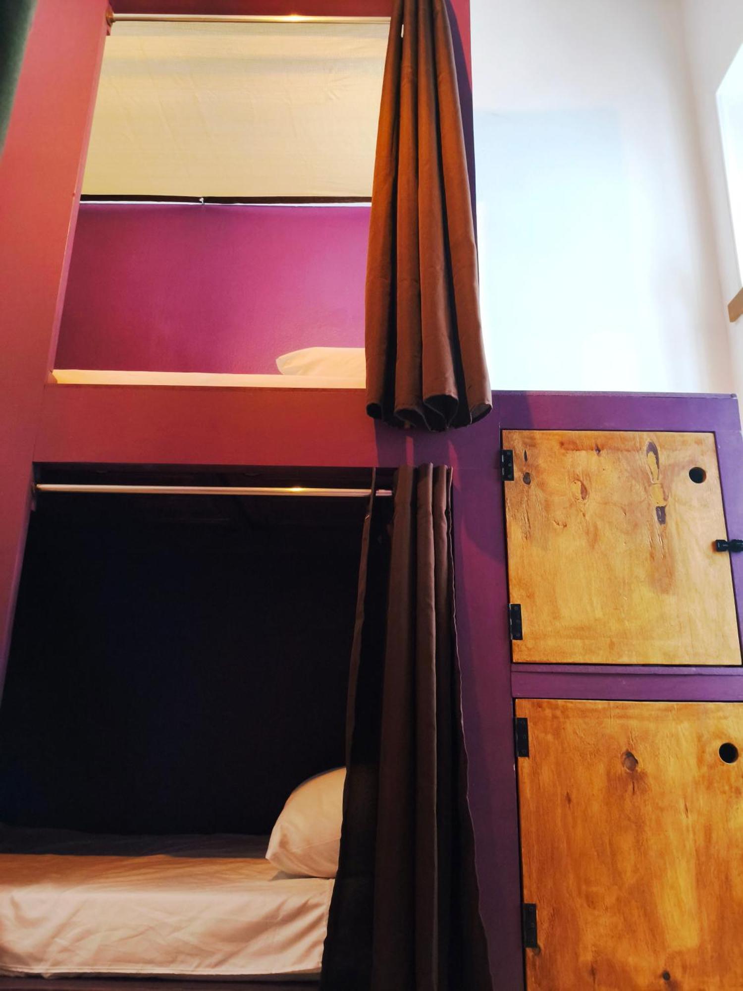 Bed 4-Bed Mixed Dormitory Room