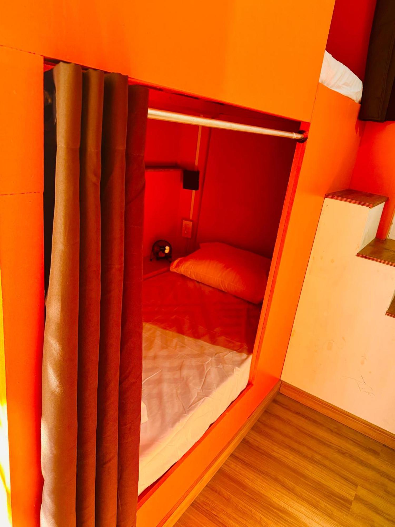 Bed 6-Bed Mixed Dormitory Room